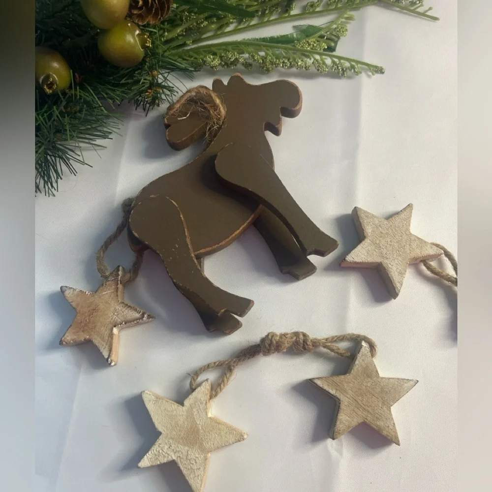 Rustic Wooden Moose & Star Ornaments • Farmhouse Christmas Decor • Set of 5